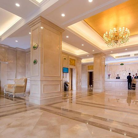 Vienna Hotel Shenzhen Shuiku New Village Dış mekan fotoğraf