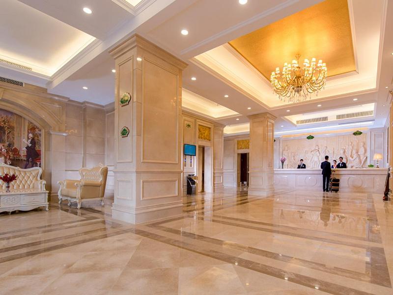 Vienna Hotel Shenzhen Shuiku New Village Dış mekan fotoğraf